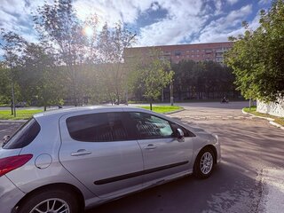 2011 Peugeot 308 I Рестайлинг, серебристый, 350000 рублей, вид 4