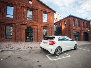 2014 Mercedes-Benz A-Класс AMG 45 AMG I (W176), белый, 2200000 рублей, вид 4