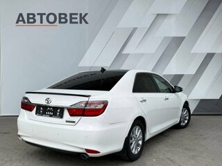 2017 Toyota Camry VII (XV50) Рестайлинг, белый, 2098000 рублей, вид 2