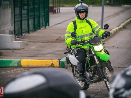 2014 Kawasaki KLX 250, зелёный, 390000 рублей, вид 4