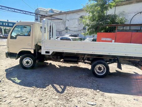 2006 Dongfeng Captain-T, бежевый, 1550000 рублей, вид 1