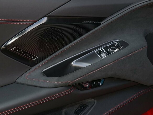 2025 Chevrolet Corvette Stingray C8, красный, 23000000 рублей - вид 12