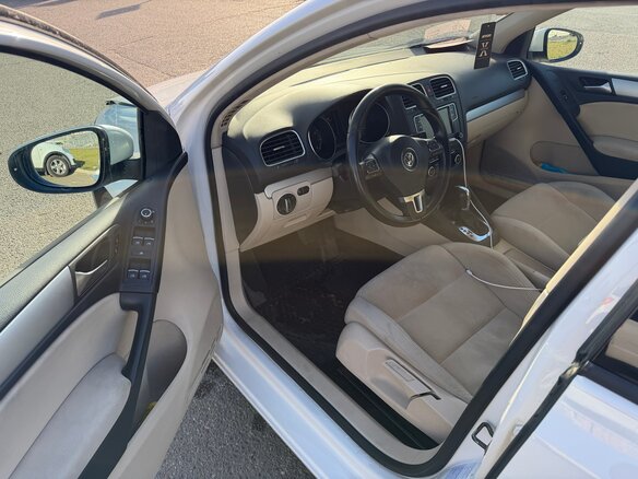 2012 Volkswagen Golf VI, белый, 700000 рублей - вид 8