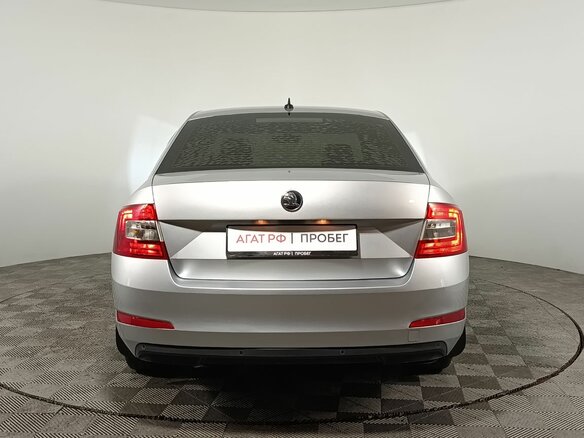 2017 Skoda Octavia III (A7), серебристый, 1240000 рублей - вид 5