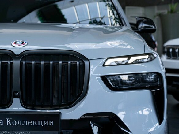 2022 BMW X7 40d I (G07) Рестайлинг, серый, 13100000 рублей - вид 13