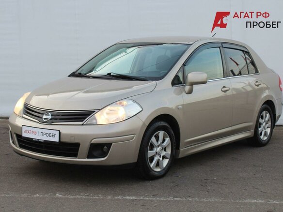 2010 Nissan Tiida I Рестайлинг, бежевый, 760000 рублей