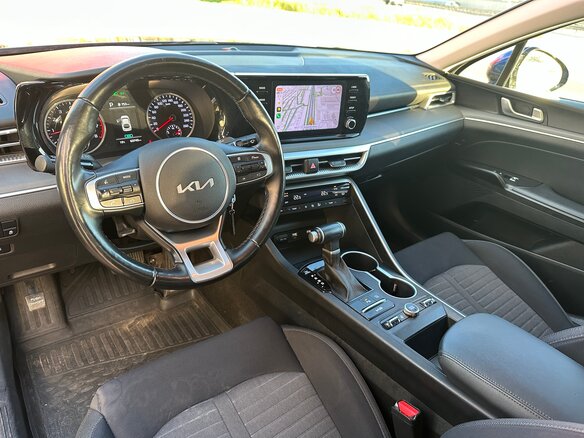 2023 Kia K5 III, синий, 2750000 рублей - вид 8