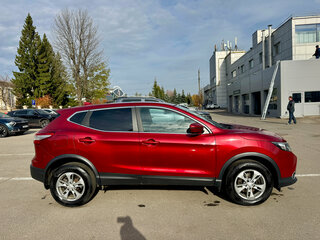 2018 Nissan Qashqai II, красный, 1699990 рублей, вид 4