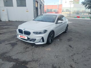 2022 BMW 1 серии 120i III (F52) Рестайлинг, белый, 2440000 рублей, вид 1