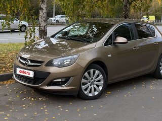 2014 Opel Astra J Рестайлинг, бежевый, 1100000 рублей, вид 1