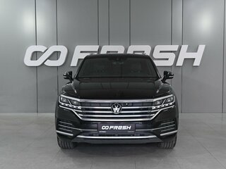 2021 Volkswagen Touareg III, чёрный, 5699000 рублей, вид 3