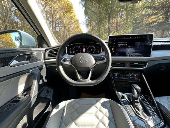2023 Volkswagen Tayron I Рестайлинг, белый, 2150000 рублей - вид 9