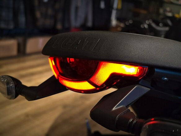 2025 Ducati Scrambler 800, чёрный, 1099000 рублей - вид 9
