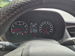 2021 Hyundai Solaris II Рестайлинг, белый, 1750000 рублей, вид 2