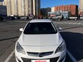 2015 Opel Astra J Рестайлинг, белый, 1099000 рублей - вид 1