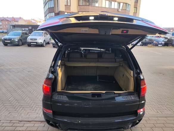 2010 BMW X5 30d II (E70) Рестайлинг, чёрный, 1230000 рублей - вид 2
