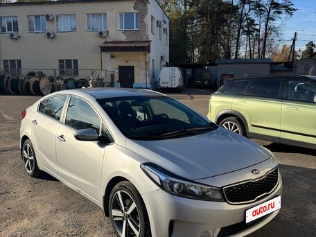 2018 Kia Cerato III Рестайлинг (Classic), серебристый, 1420000 рублей, вид 5