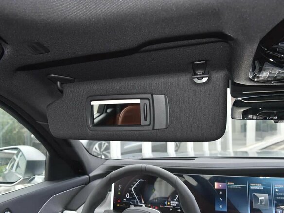 2025 BMW 7 серии 740i xDrive VII (G70), серебристый, 16780000 рублей - вид 21