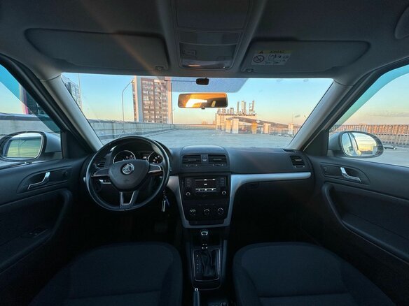 2016 Skoda Yeti I Рестайлинг, белый, 1509900 рублей - вид 21