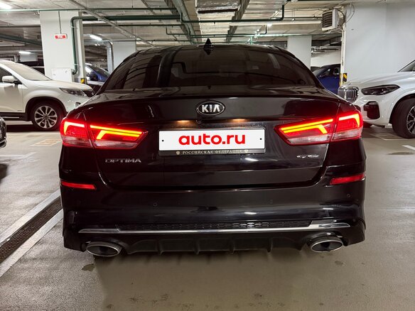 2019 Kia Optima IV Рестайлинг, чёрный, 2300000 рублей - вид 3