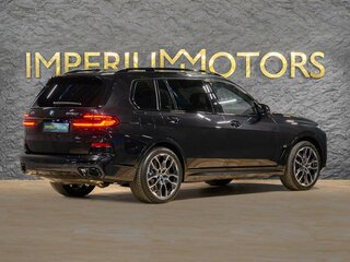 2026 BMW X7 M60i I (G07) Рестайлинг, чёрный, 22290000 рублей, вид 5