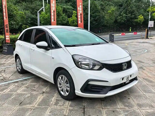2021 Honda Fit IV, белый, 1198400 рублей, вид 1