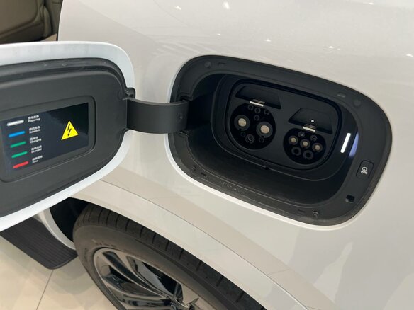 2026 Aito M7 53.4 kWh II, белый, 9390000 рублей - вид 15