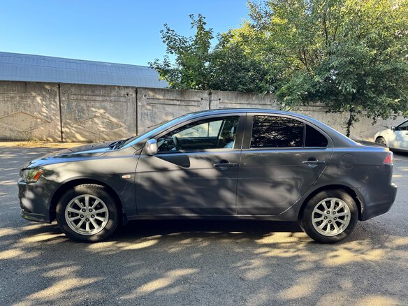 2011 Mitsubishi Lancer X Рестайлинг, серый, 1050000 рублей - вид 5