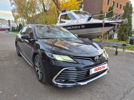 2023 Toyota Camry US Market VIII (XV70) Рестайлинг, чёрный, 3500000 рублей, вид 2
