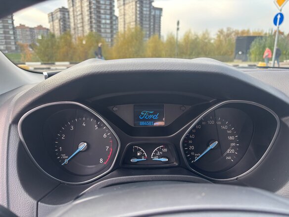 2018 Ford Focus III Рестайлинг, белый - вид 13