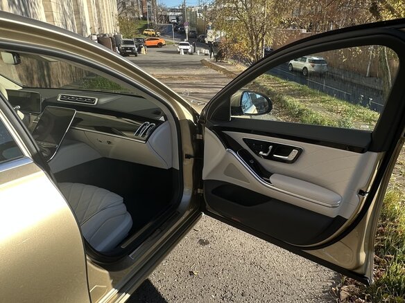 2023 Mercedes-Benz S-Класс 450 4MATIC VII (W223), золотистый, 15000000 рублей - вид 19