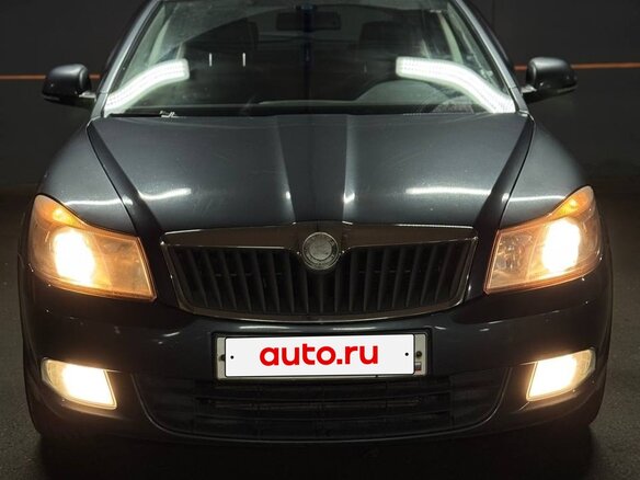 2012 Skoda Octavia II (A5) Рестайлинг, серый, 1000000 рублей - вид 7