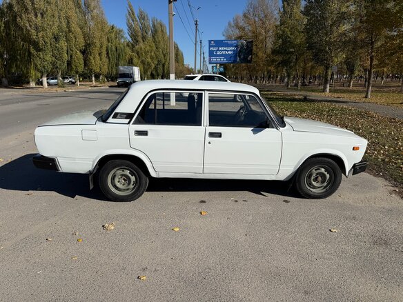 2006 Lada (ВАЗ) 2107, белый, 145000 рублей - вид 9