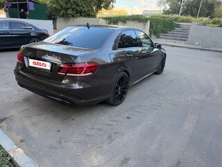 2013 Mercedes-Benz E-Класс 400 IV (W212, S212, C207) Рестайлинг, коричневый, 1900000 рублей, вид 3