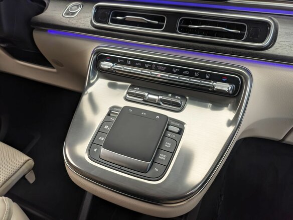 2026 Mercedes-Benz V-Класс Extra Long 300 d экстра длинный III (W447) Рестайлинг 2, чёрный, 14800000 рублей - вид 20