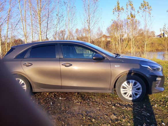 2020 Kia Ceed III, серый, 1500000 рублей - вид 2
