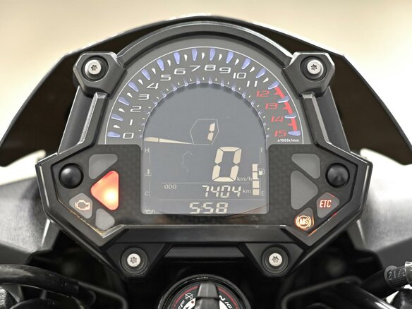 2023 Kawasaki Z 400, чёрный, 599000 рублей - вид 8