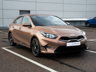 2021 Kia Ceed III Рестайлинг, коричневый, 1789000 рублей, вид 3