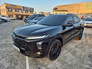 2023 Chevrolet Trax II, чёрный, 1620000 рублей, вид 1