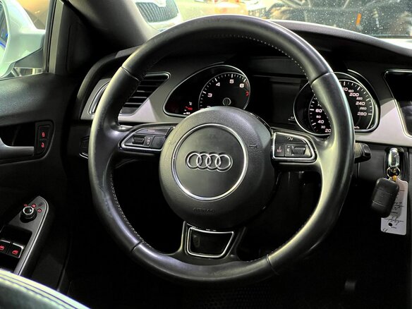 2012 Audi A5 I (8T) Рестайлинг, белый, 1600000 рублей - вид 27