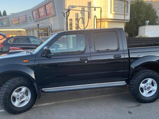 2013 Nissan NP300, чёрный, 1550000 рублей, вид 3