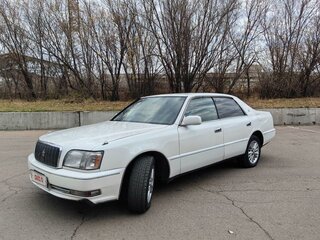 1995 Toyota Crown Majesta II (S150), белый, 630000 рублей, вид 1