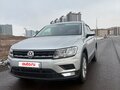 2017 Volkswagen Tiguan II, серебристый, 2100000 рублей - вид 1