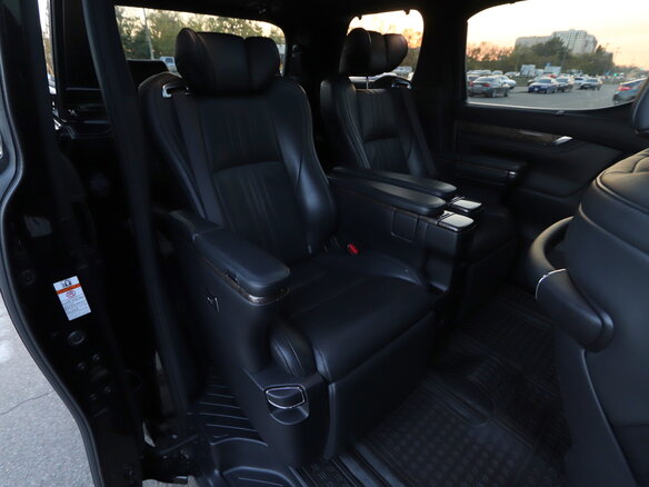 2019 Toyota Alphard III Рестайлинг, чёрный, 5400000 рублей - вид 33