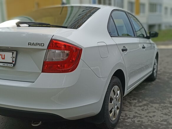 2017 Skoda Rapid I, белый, 1100000 рублей - вид 8