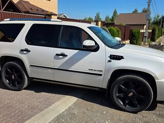 2011 Cadillac Escalade III, белый, 2200000 рублей, вид 5