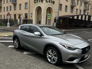 2018 Infiniti Q30, серебристый, 1900000 рублей, вид 2