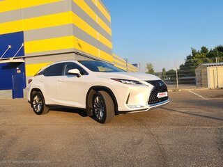 2019 Lexus RX 300 IV Рестайлинг, белый, 6400000 рублей, вид 2