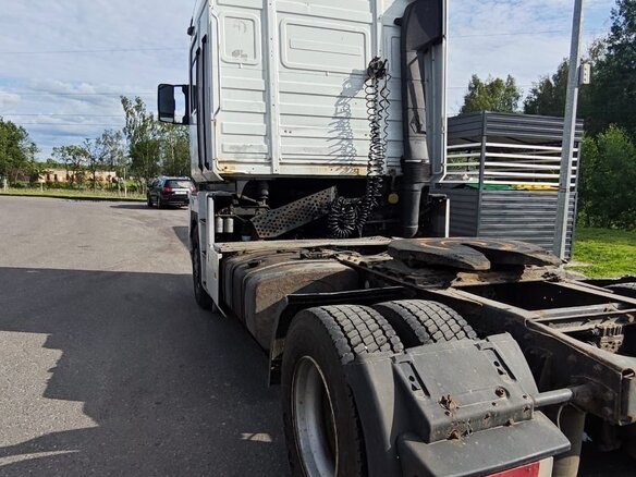 2002 Renault Magnum, белый, 1400000 рублей - вид 2