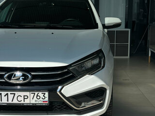 2023 Lada (ВАЗ) Vesta I Рестайлинг (NG), белый, 995000 рублей, вид 2